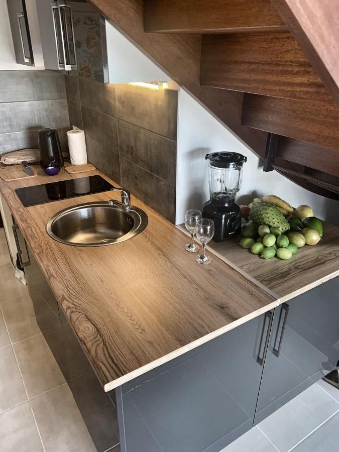 Appartement Duplex Climatise Avec Wi-Fi - Plage Pointe Marin A Pieds, Recemment Renove Сент-Ан Екстериор снимка